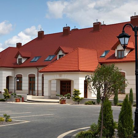 Hotel Trzy Roze Zemborzyce Dolne Exterior foto